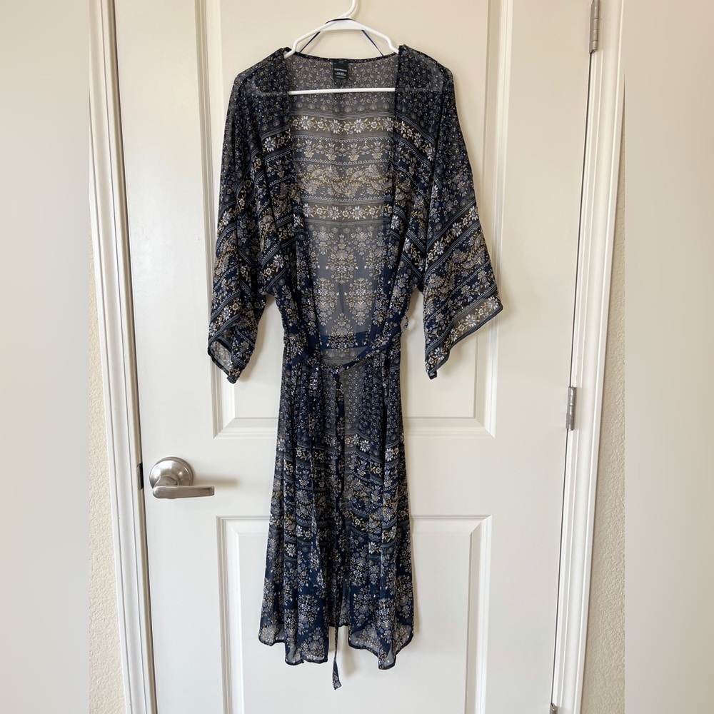Express Blue Kimono with Flowing Sleeves and Tie Belt